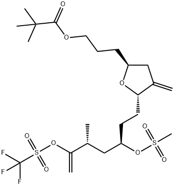 3-((2S,5S)-5-((3R,5R)-5-Metyl-3-((metylsulfonyl)oxy)-6-(((triflometyl)sulfonyl)oxy)hept-6-en-1- yl)-4-methylenetetrahydrofuran-2-yl)propyl pivalat